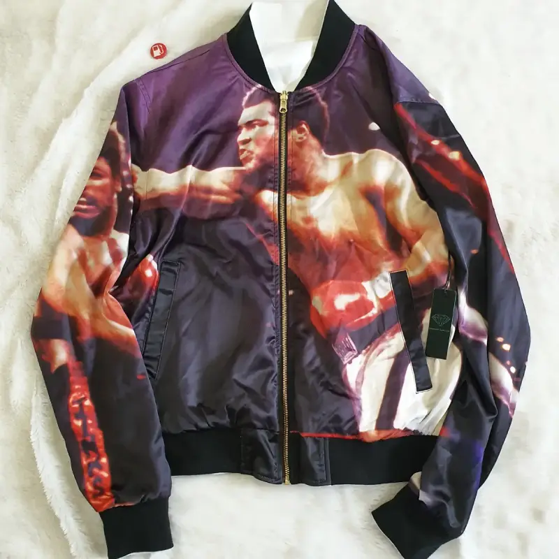 Diamond-Supply-Co.-x-Muhammad-Ali-The-World-Greatest-Reversible-Jacket.webp Diamond Supply Co x Muhammad Ali The World Greatest Reversible Jacket - Image 1